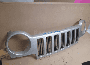 Jeep Cherokee III Liberty grill atrapa pas 3