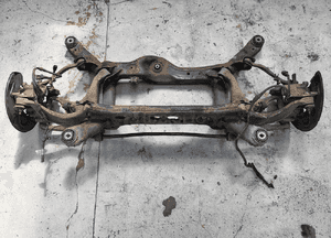 WÓZEK BELKA PIASTA tył Audi A8 D4 4,2TDI Quattro 1