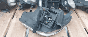 Przod przednia lampa prawa citroen C5 xenon !bez przetwornicy! 6