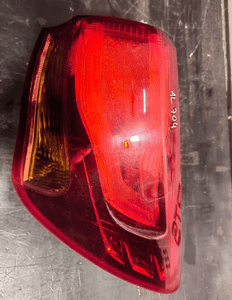 Lampa prawy tył prawa tylna w błotnik kia ceed 2 ii kombi 12- 2