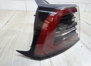 TESLA MODEL 3 LAMPA lewa  tył  TYLNA w klapę  1077401 LLU 3