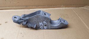 Mocowanie drążka stabilizatora prawy przód BMW M5 G30 F90 6884012 2