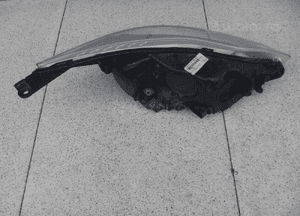 Ford focus MK3 lampa lewa zwykła BM51-13W030-AK igła  oryginał 2