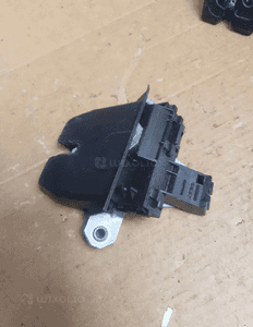 Zamek klapy tył ford c-max nr 8M51-R442A66-EB 5