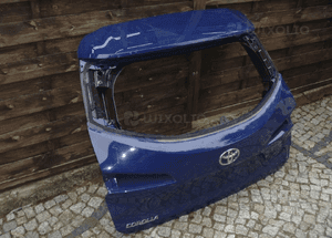 Toyota corolla E21 kombi klapa tylna ładna 5