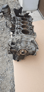 Silnik blok silnika słupek BMW 3 E46 1.8i N42B18AB 3