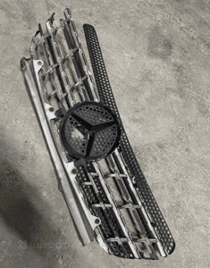Mercedes ML 163 atrapa grill oryginał listwa chrom 3