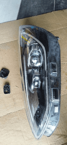 lewy przód reflektor led focus mk4 lift 1