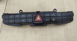 MERCEDES VITO VIANO 639 panel środkowy awaryjnych 4