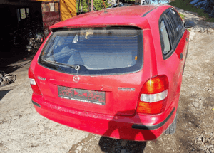 Mazda 323f bj 98-03 Klapa tylna tył z szyba kol SU 1