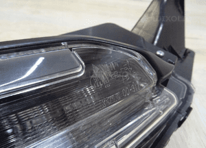 Halogen LED prawy przód TOYOTA YARIS CROSS przedni 0D-317 10