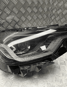 Bmw G47 lampy przednie przód lewa prawa 8083635 8083636 5