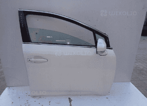Drzwi prawy przód toyota avensis T27 040