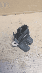 zamek klapy tylnej passat b6 kombi 1k6 827 505 4
