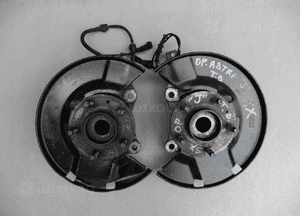 Zwrotnica piasta prawy przód Opel Astra IV J 1,6 1,7 CDTI 13324458 13324459 1