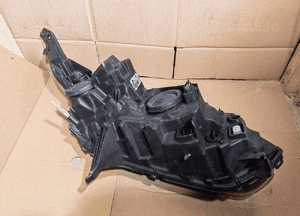 Ford tourneo connect MK2 lampa lewa przednia 4
