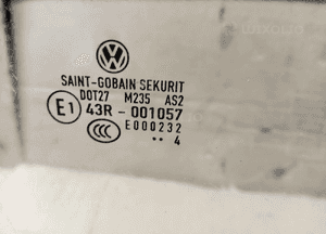 Szyba prawy przód przednia prawa VW Golf IV 4 5D AS2 04r 5