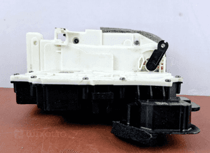 Audi A6 C8 Zamek drzwi PRAWY PRZEDNI 4K1837016J 6