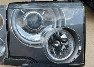Lampa reflektor przód przednia prawa XBC000365 Range Rover L322 LM Vogue 2002-05 1