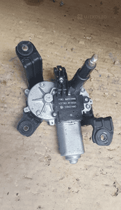 SILNICZEK WYCIERACZKI TYLNEJ  OPEL ASTRA J  nr 13256917 4