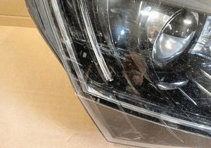 Lampa prawa prawy bi xenon skoda superb iii 3 3V 15- 2