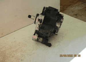 POMPA WTRYSKOWA OPEL RENAULT 2.2 2.5DCI 0445010033 2