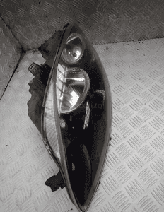 Lampa lewy przód seat leon ii  5P1941029C 2