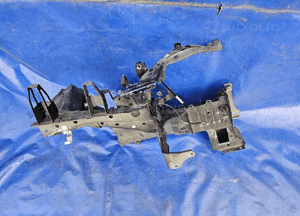toyota verso 09-18 ćwiartka podłużnica prawa 3