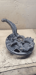 Zwrotnica prawy przód przednia prawa Land Rover Discovery III 2.7 TDV6 5