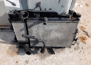 Peugeot 407 Citroen C5 2.0 Hdi pas przedni chłodnica wody wentylator intercooler 4