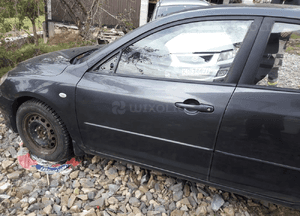 Mazd 3 BK 03-09 Drzwi tylne lewe z szyba  tył w kolor 4