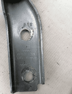 Zawias maski lewy prawy Audi A3 8P 03-13r 8P0823302B 4