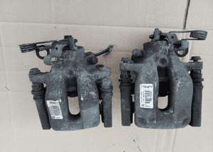 Peugeot 407 SW zacisk hamulcowy tyl prawy lewy 1