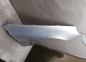 Błotnik mercedes W203 prawy przód przedni srebrny  C744 3