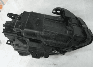 Mercedes 246 lift lampa przednia lewa 5
