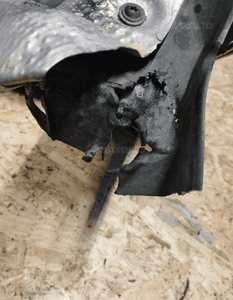 MERCEDES W221 KOŁYSKA WZMOCNIENIE PRZÓD 7