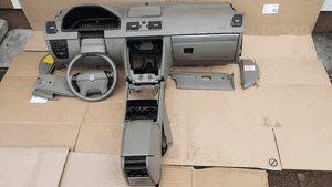 Kokpit deska rozdzielcza Volvo XC90 1