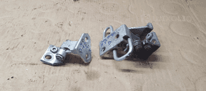 Zawias zawiasy drzwi prawy tył para VW Golf V 5 2
