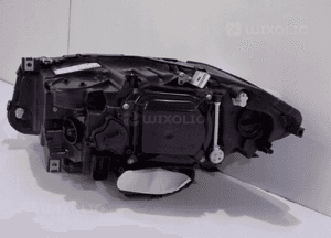BMW 5 F10 LCI Lampa Bi-xenon nieskrętna R - 5884 8