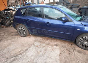 Mazda 3 BK 03-09 Drzwi Prawe przednie przód szyba w kolor 25E 1