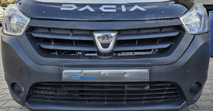 Dacia Dokker  zderzak przód przedni grill 1