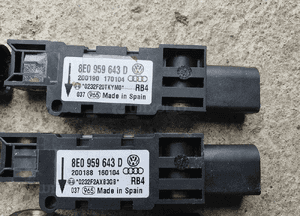 Czujnik 8E0959643 A B D E Uderzenia Czujnik Uderzeniowy Sensor Audi A3 8P A4 B6 B7 A6 C5 7