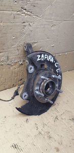 Zwrotnica lewy przód przednia lewa Opel Zafira C 2.0 CDTI 13583479 2