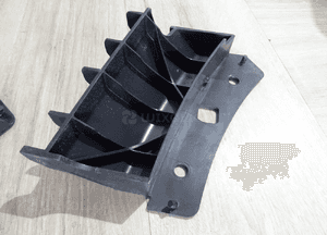 Tesla 3 mocowanie zderzaka PRAWE RH 1084170-00-B 9