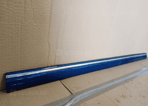 Listwa drzwi prawy przód Mercedes C-Klasa W203 A2036905062 2