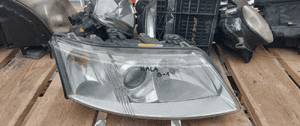 Przod przednia lampa prawa saab 9-3 xenon !bez przetwornicy! 1
