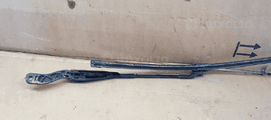 Ramie wycieraczki lewy przód Mercedes W211 4