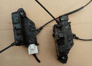 Citroen C4 Picasso I zamek drzwi przod prawy lub lewy 2
