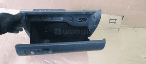 Schowek pasażera Europa VW Golf V Plus 5M1857097 4
