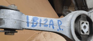 Łapa poduszka silnika skrzyni Seat Ibiza 6J 1.6 TDI 6Q0199851AP 6